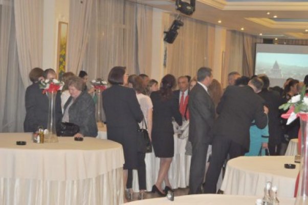 La aniversarea a 90 de ani de la proclamarea Republicii Turcia, oficialităţile române au salutat excelentele relaţii bilaterale